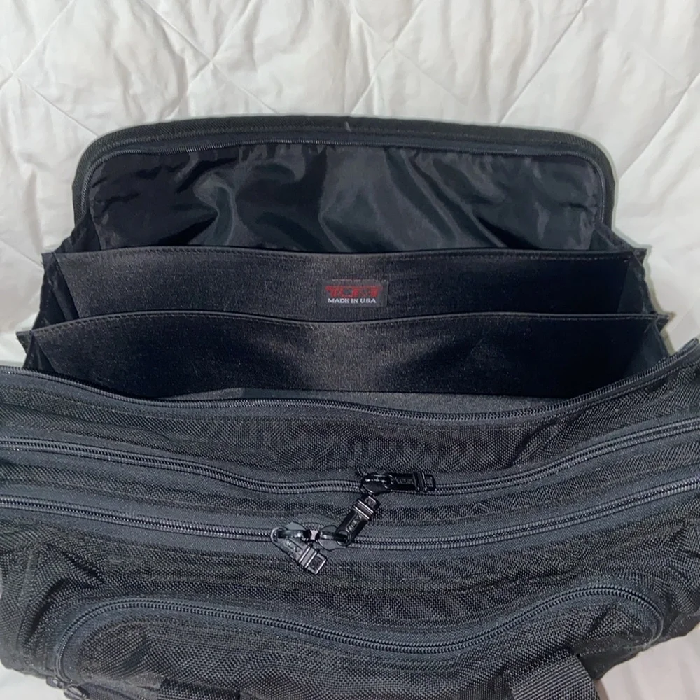 TUMI Corporate Travel Business Expanding briefcase Bag